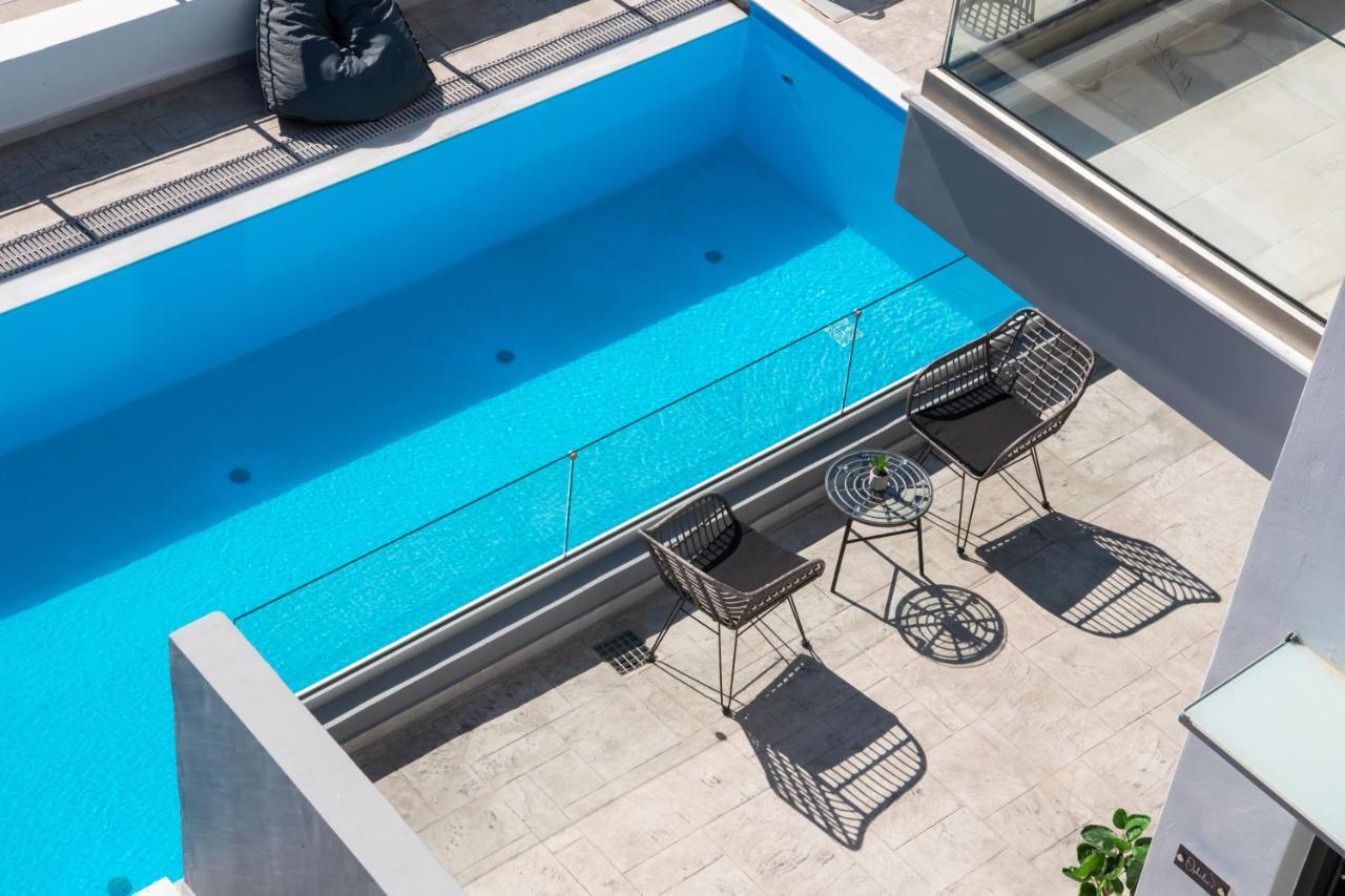 Clelia'S And Dione'S Design Studios Swimming Pool نِكيانا المظهر الخارجي الصورة